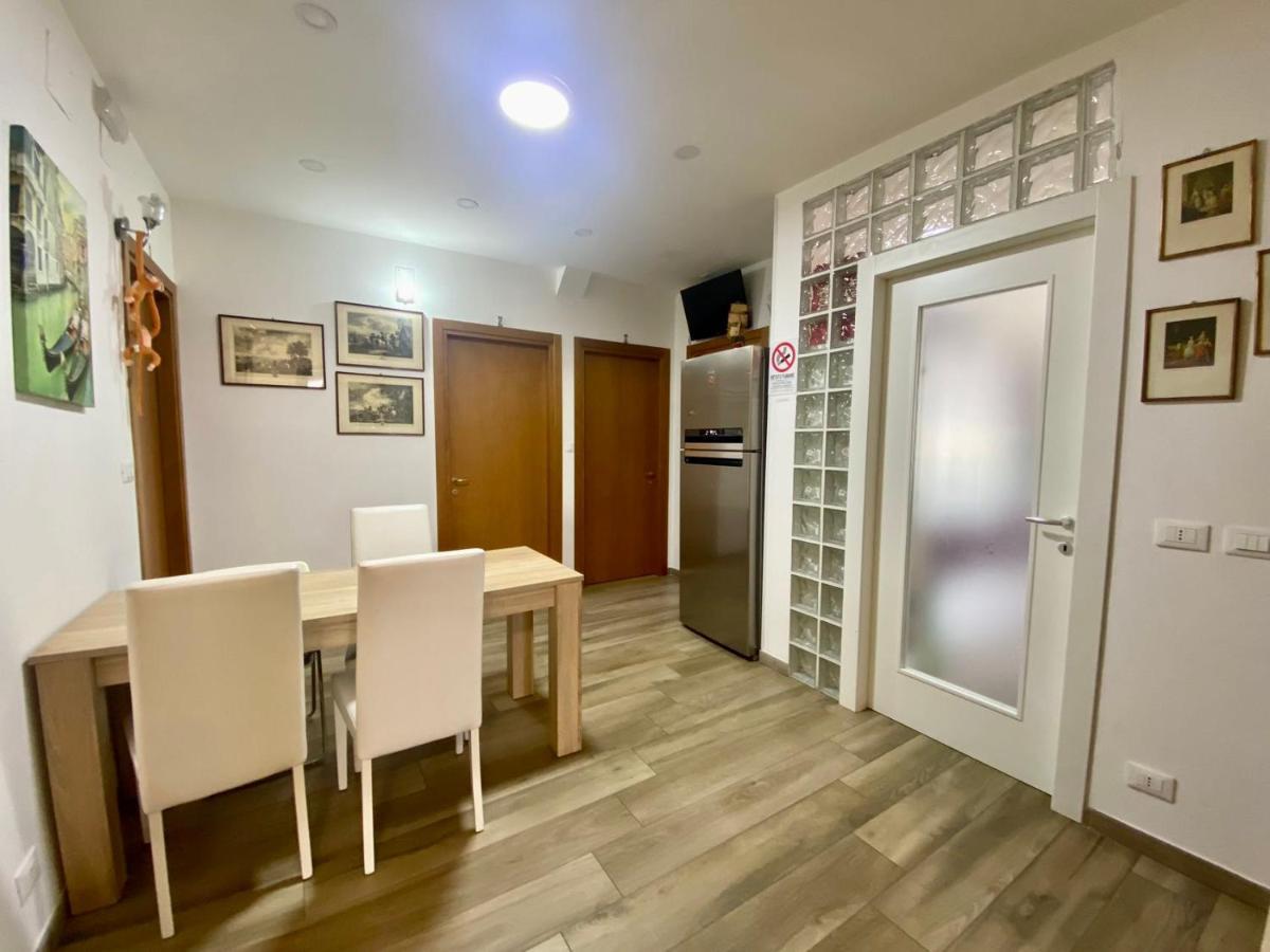 Venice Mestre Station House Apartment ภายนอก รูปภาพ