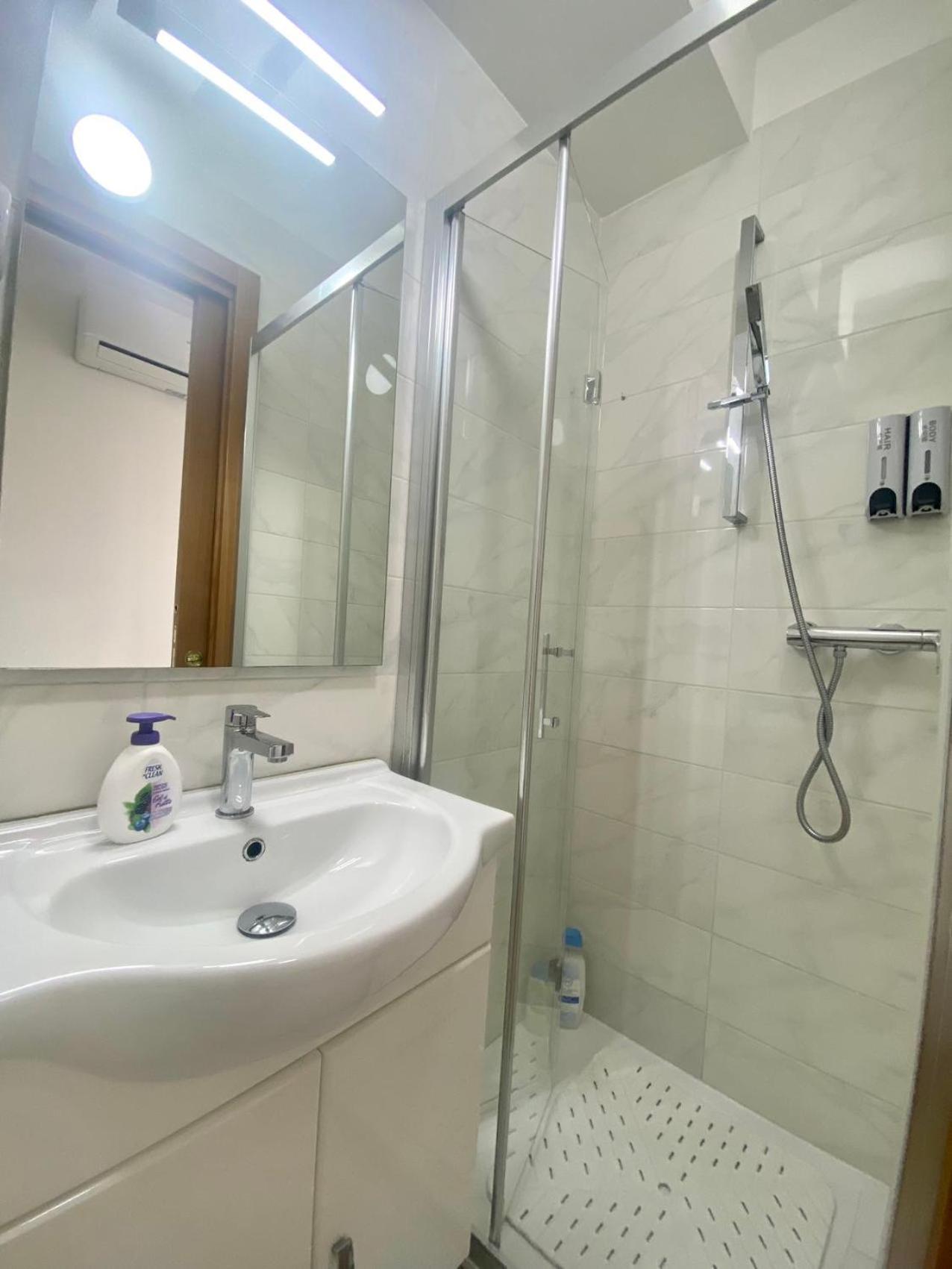 Venice Mestre Station House Apartment ภายนอก รูปภาพ